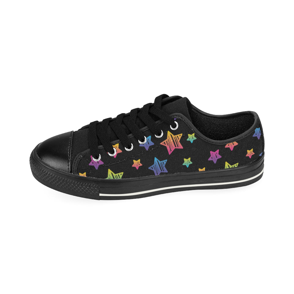 Colorful star pattern Men's Low Top Canvas Shoes Black