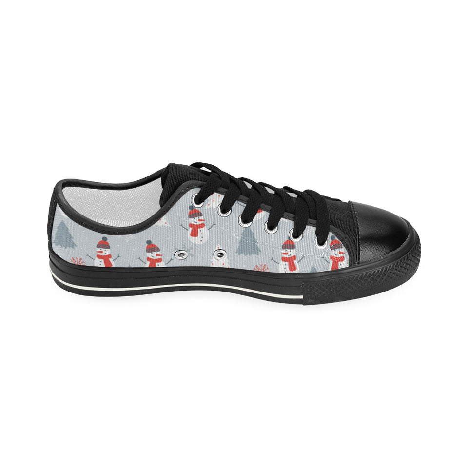 Snowman christmas  tree snow gray background Women's Low Top Canvas Shoes Black