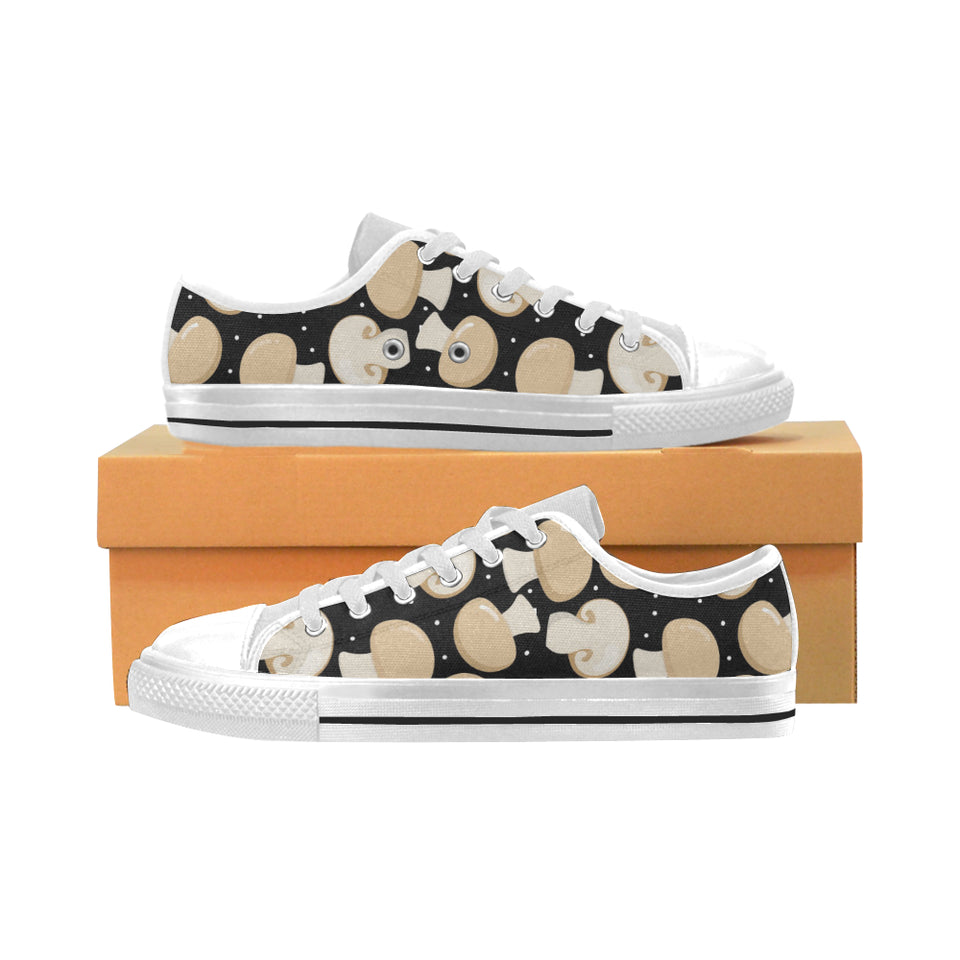 Champignon mushroom pattern Men's Low Top Canvas Shoes White