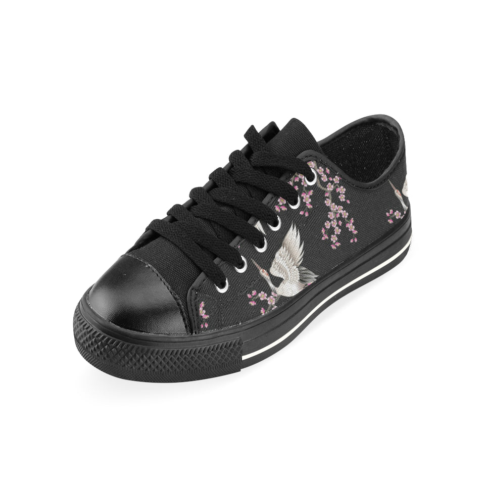 Japanese crane pink sakura pattern Men's Low Top Canvas Shoes Black