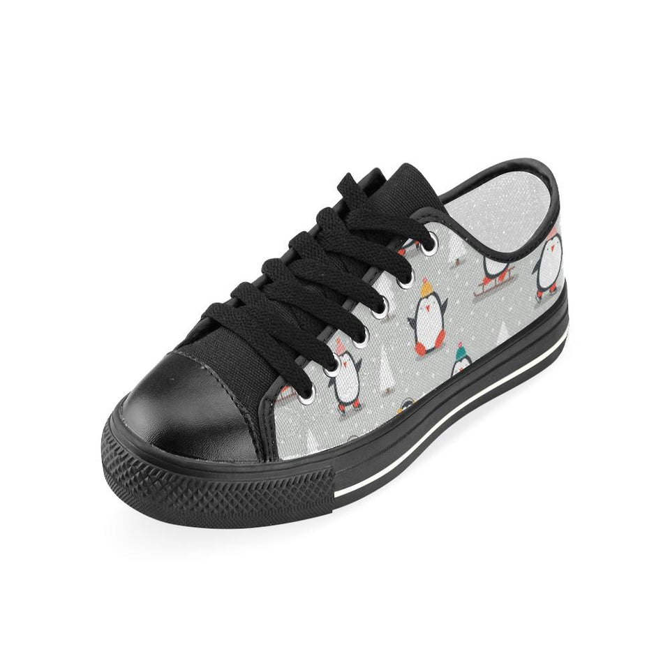 Cute Penguin christmas pattern Kids' Boys' Girls' Low Top Canvas Shoes Black