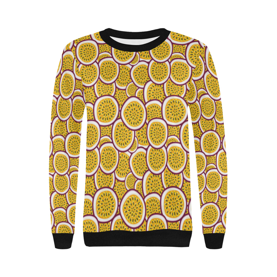 Passion fruits slice pattern Women's Crew Neck Sweatshirt