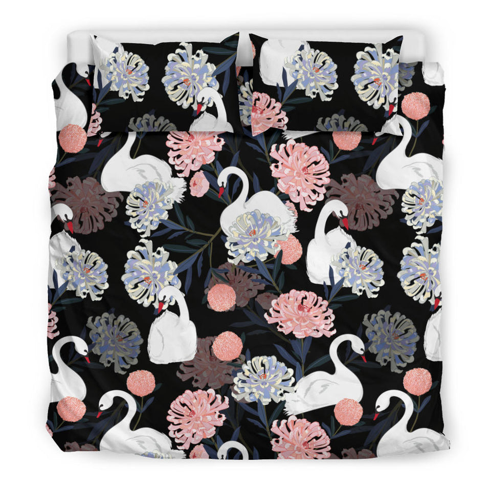 White Swan Blooming Flower Pattern Bedding Set