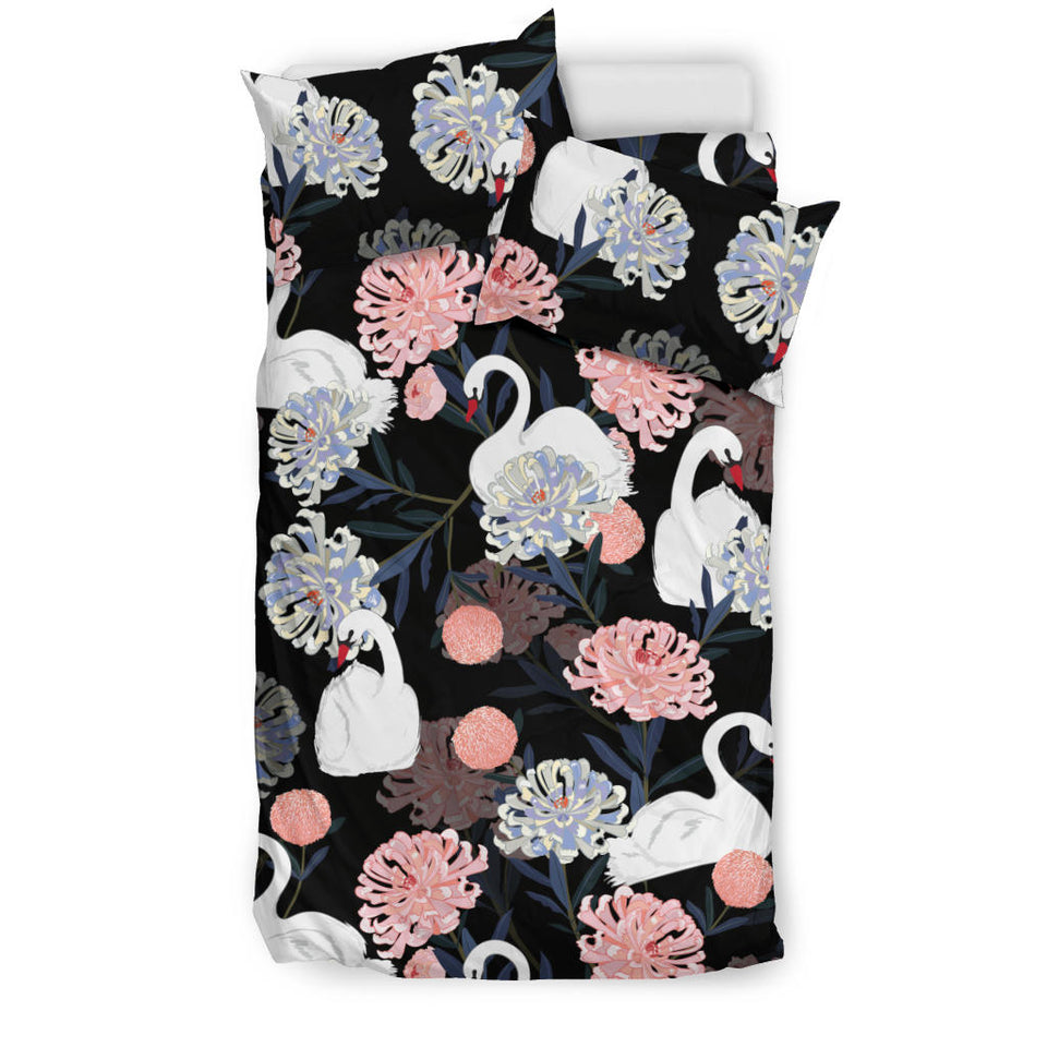 White Swan Blooming Flower Pattern Bedding Set
