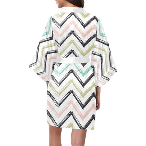 zigzag  chevron paint pattern Women's Short Kimono Robe