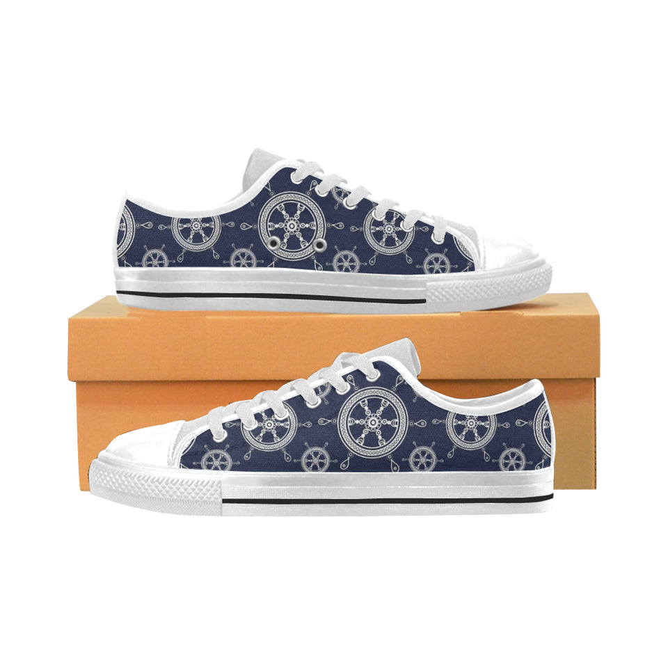 nautical steering wheel design pattern Men's Low Top Canvas Shoes White