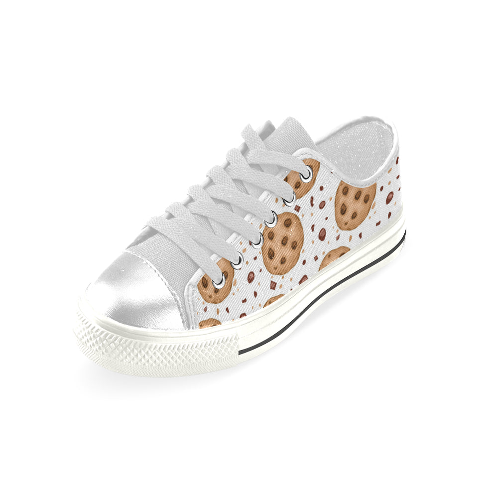 chocolate chip cookie pattern Women's Low Top Canvas Shoes White