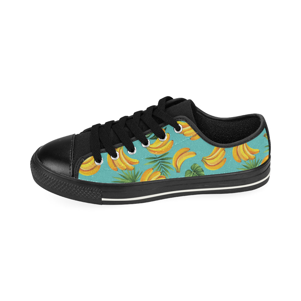 Banana Palm Leaves pattern background Men's Low Top Canvas Shoes Black