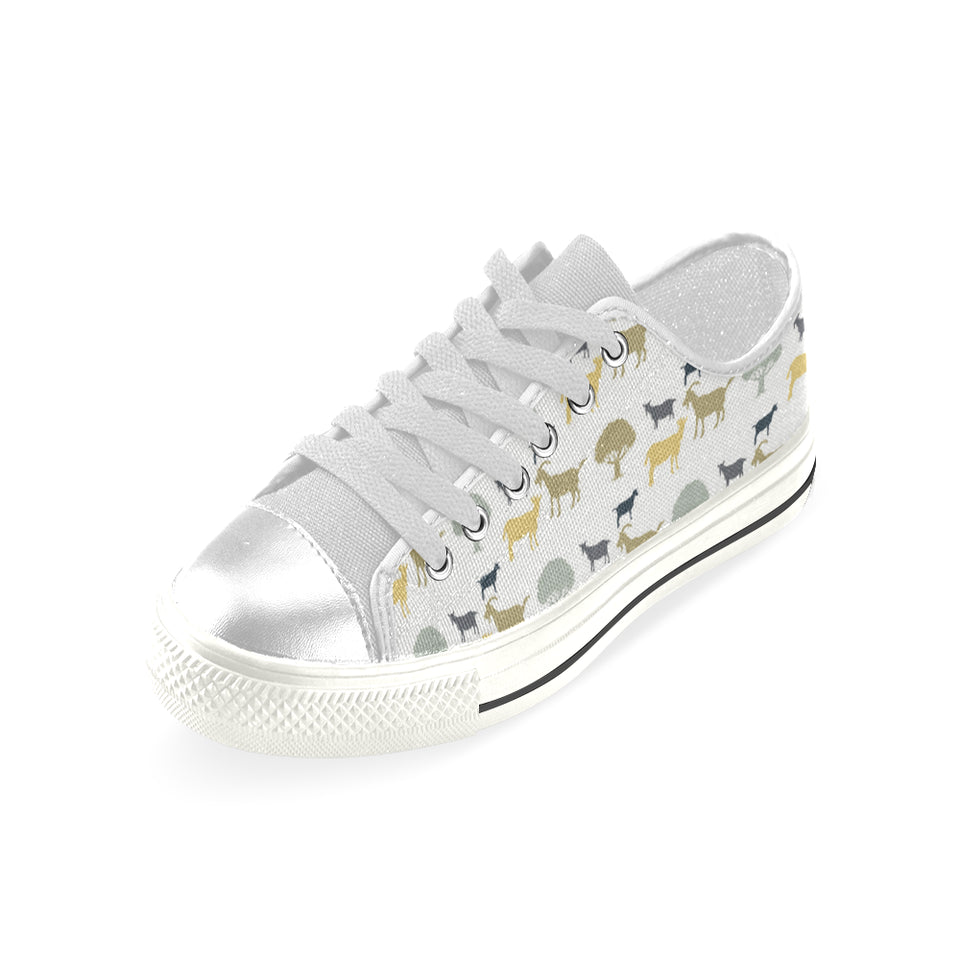 Silhouettes of goat and tree pattern Women's Low Top Canvas Shoes White
