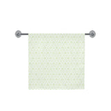 Cucumber pattern background Bath Towel