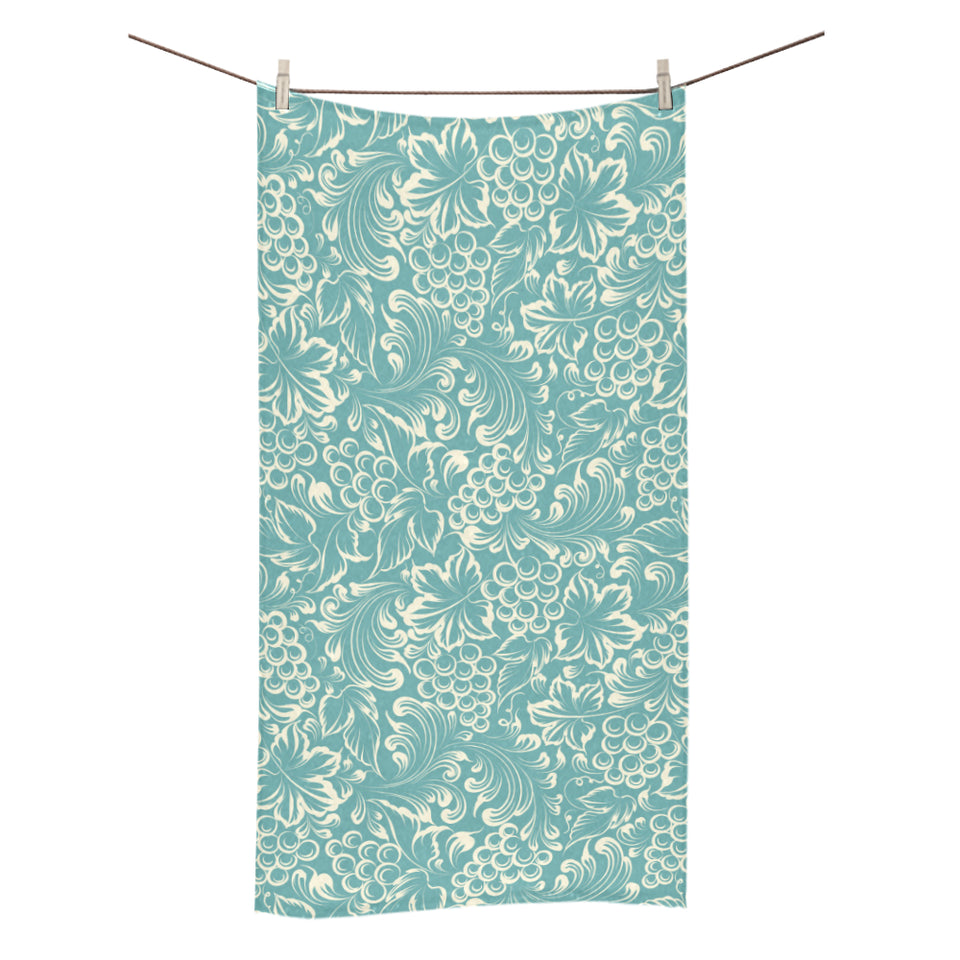 Classic Hand drawn Grape pattern Bath Towel