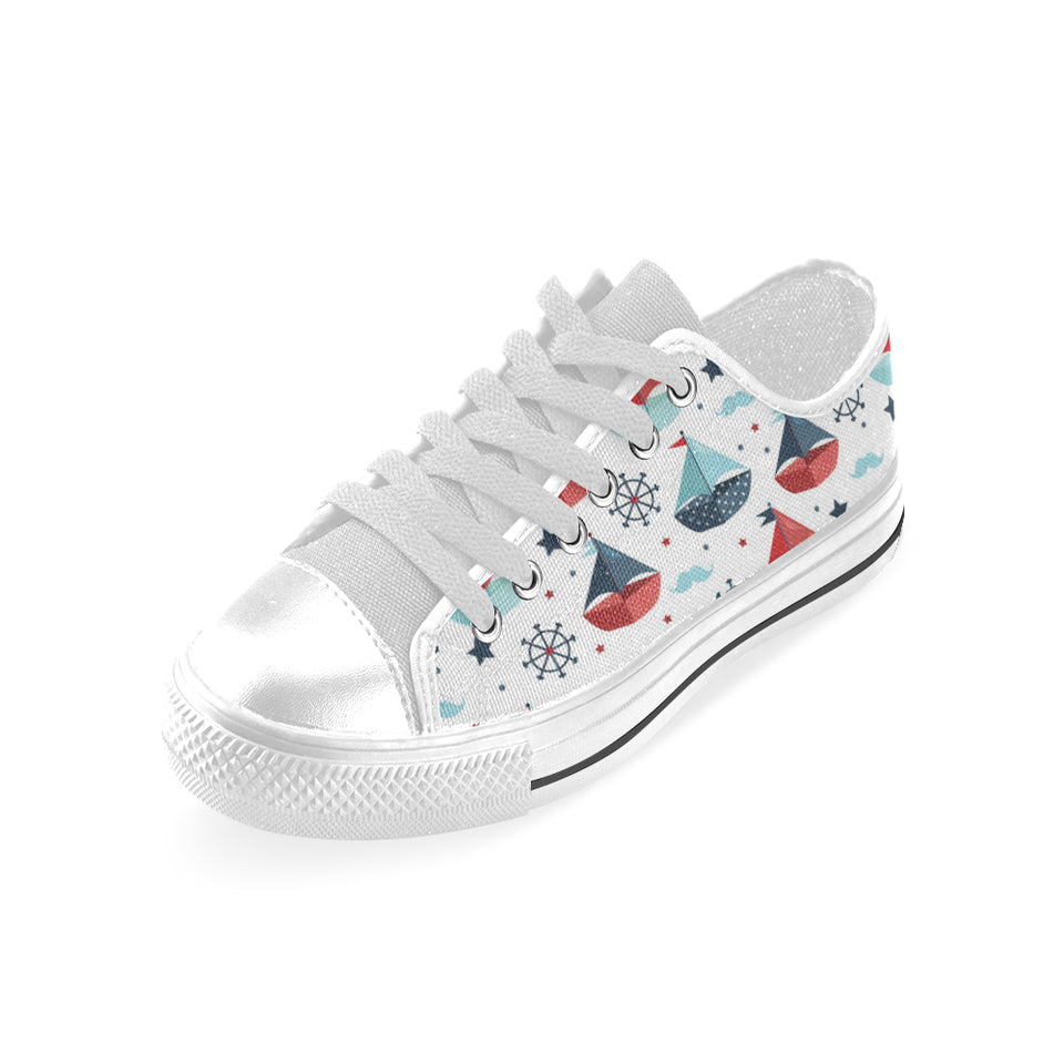 Cute color paper sailboat pattern Men's Low Top Shoes White