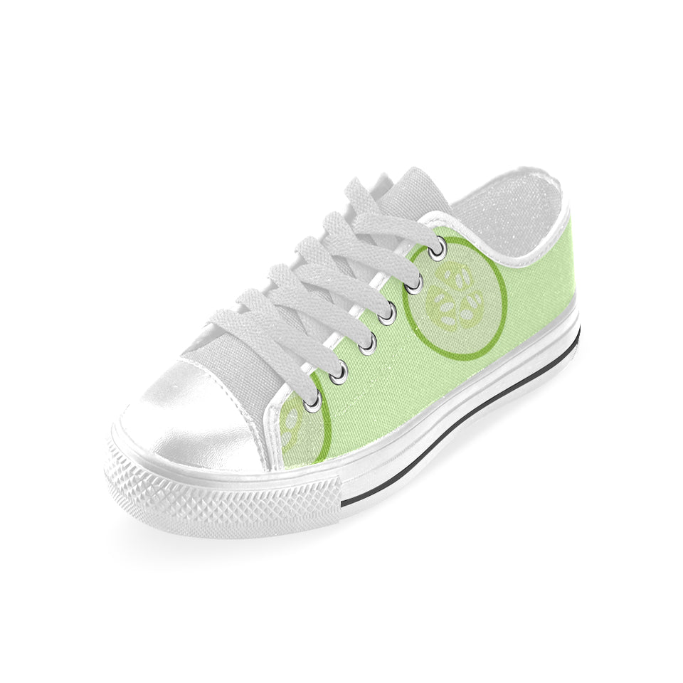 Cucumber pattern Men's Low Top Canvas Shoes White