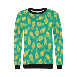 Pineapples pattern green background Women's Crew Neck Sweatshirt