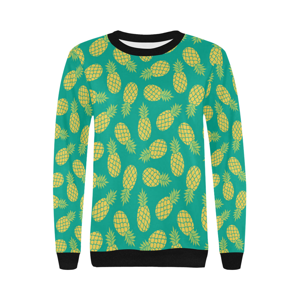 Pineapples pattern green background Women's Crew Neck Sweatshirt