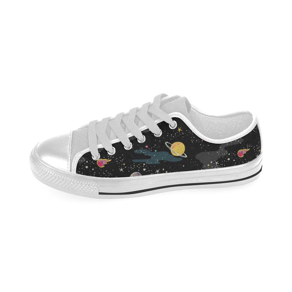 space pattern Men's Low Top Shoes White