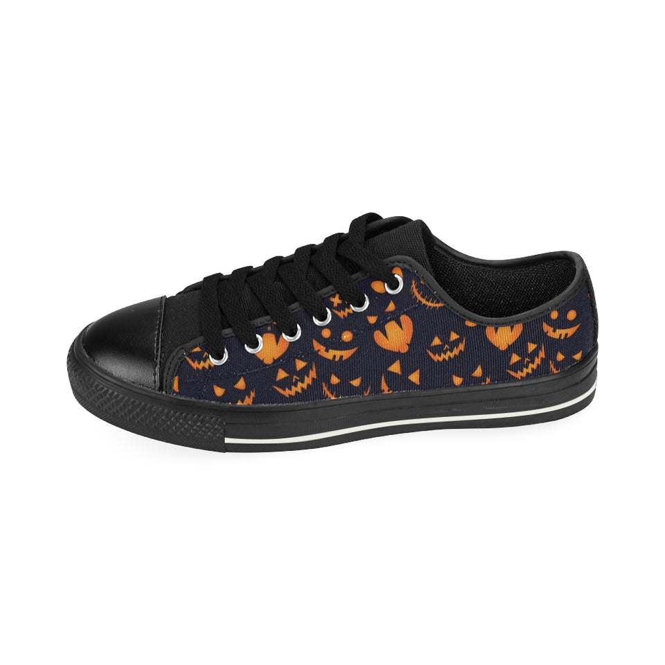 Halloween pattern Pumpkin background Men's Low Top Canvas Shoes Black