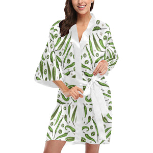 Hand drawn sketch style green Chili peppers patter Women's Short Kimono Robe