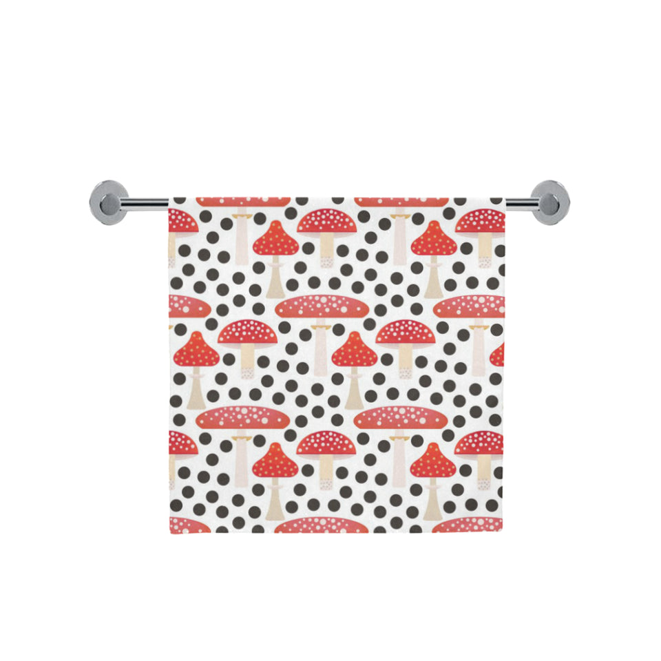 Red mushroom dot pattern Bath Towel