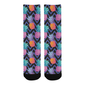 Pineapples pattern zigzag background Crew Socks