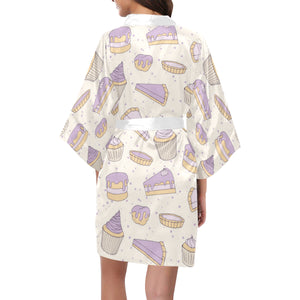 Cakes pies tarts muffins and eclairs purple bluebe Women's Short Kimono Robe