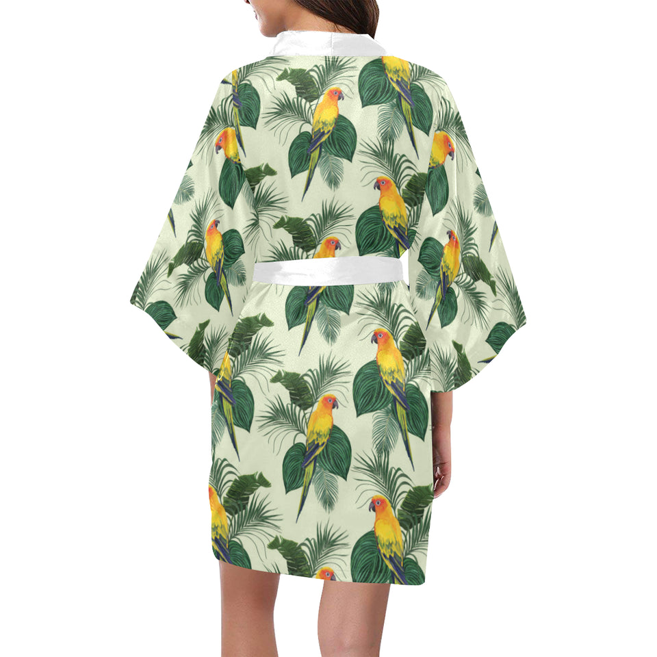 Beautiful parrot palm leaves pattern Women's Short Kimono Robe