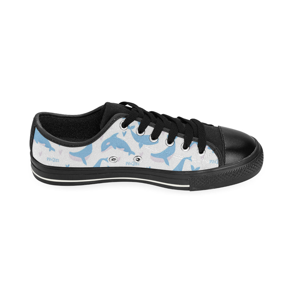 Blue whale pattern Men's Low Top Canvas Shoes Black