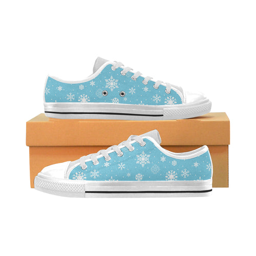 Snowflake pattern blue background Men's Low Top Shoes White