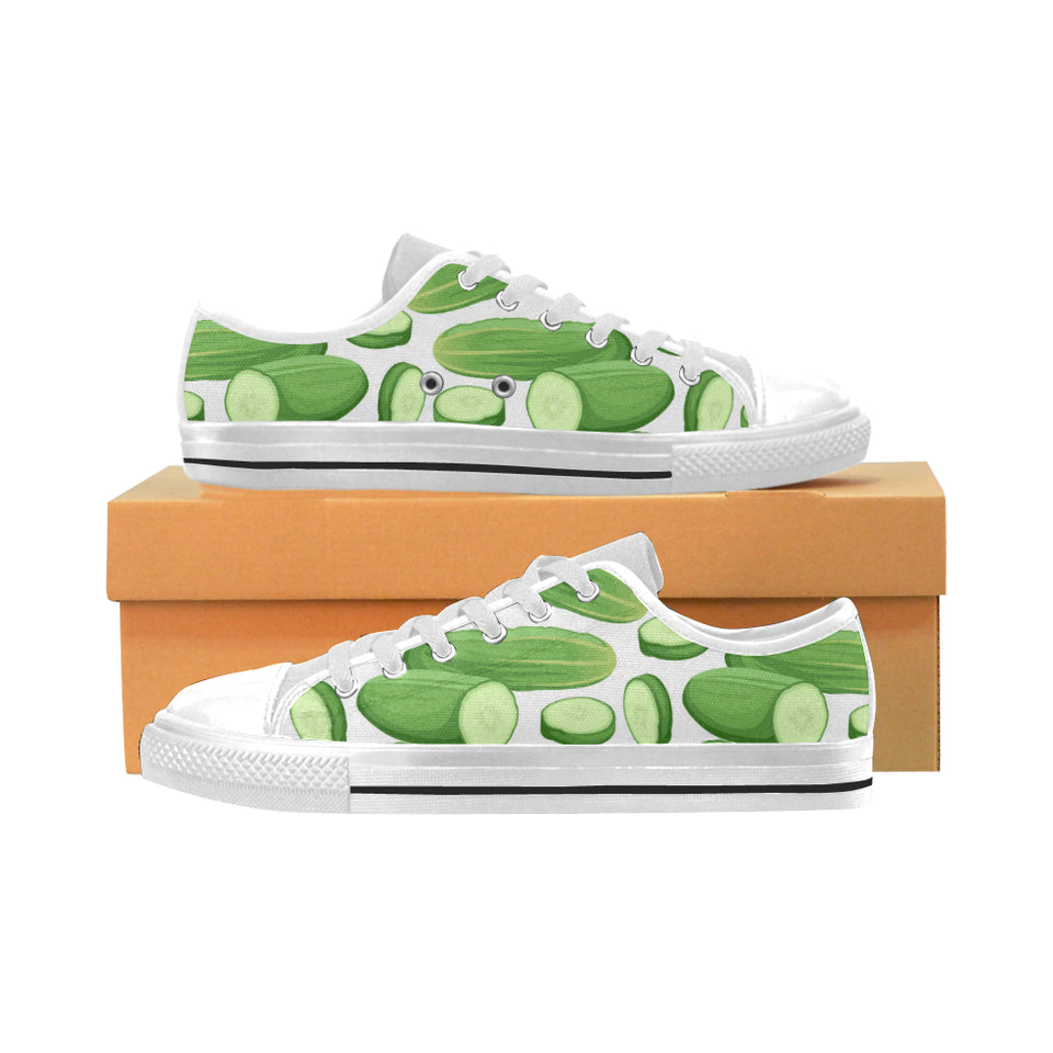cucumber whole slices pattern Men's Low Top Canvas Shoes White