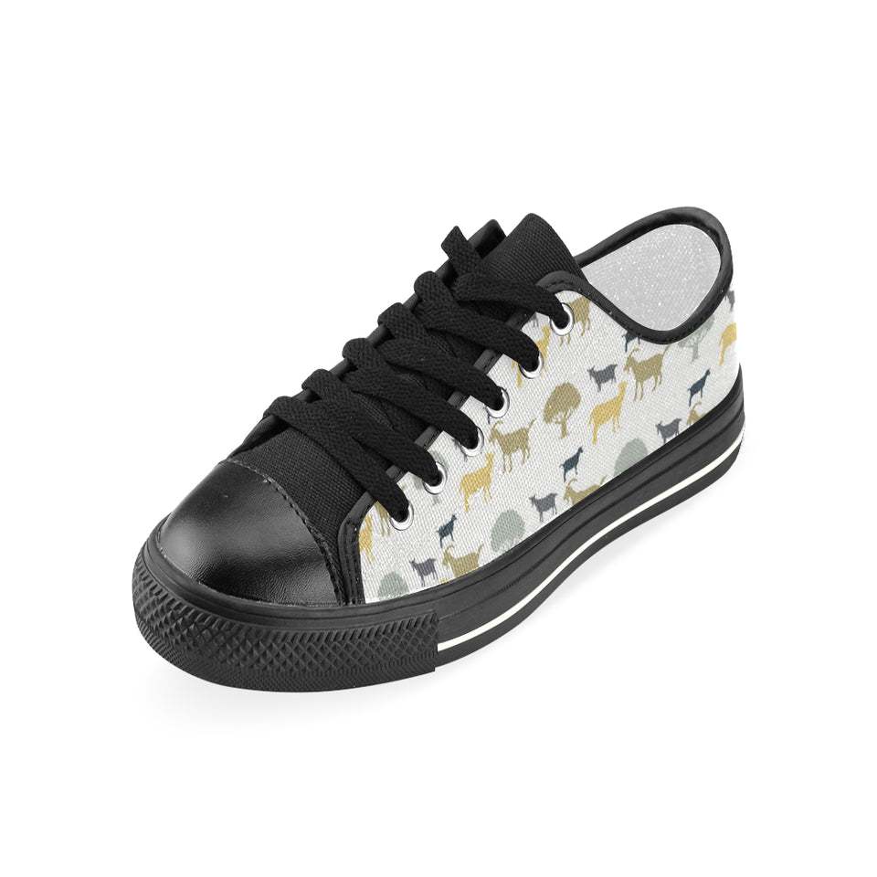 Silhouettes of goat and tree pattern Women's Low Top Canvas Shoes Black