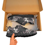 Japanese crane pink sakura pattern Men's Sneaker Shoes