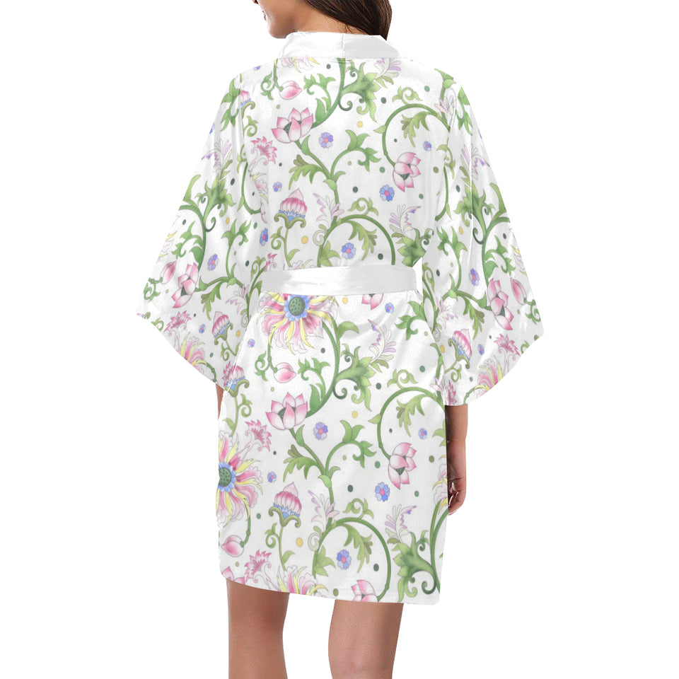 Beautiful pink lotus waterlily leaves pattern Women's Short Kimono Robe
