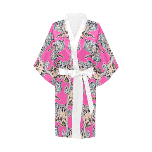 Chameleon lizard pattern pink background Women's Short Kimono Robe