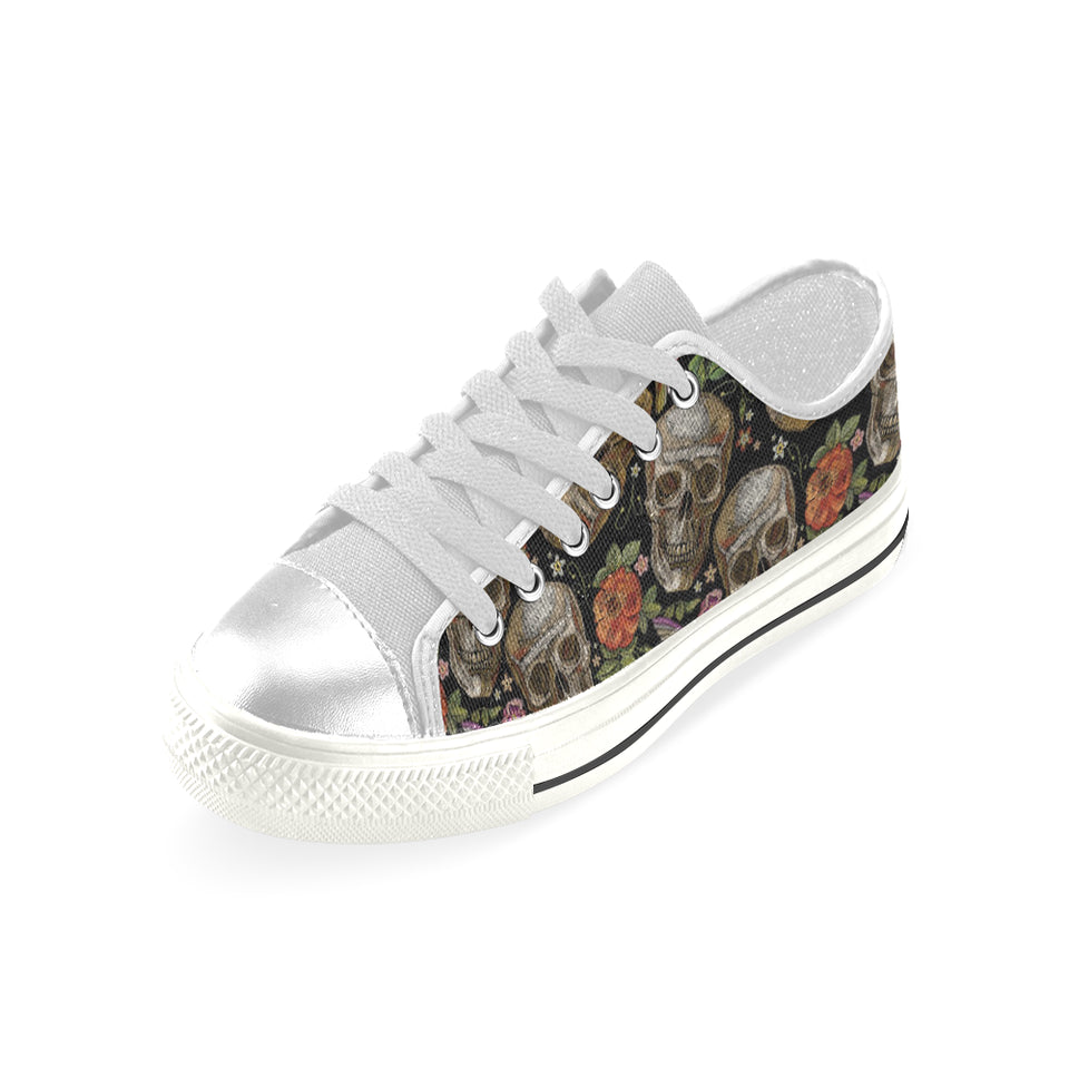 Skull rose humming bird flower pattern Women's Low Top Canvas Shoes White