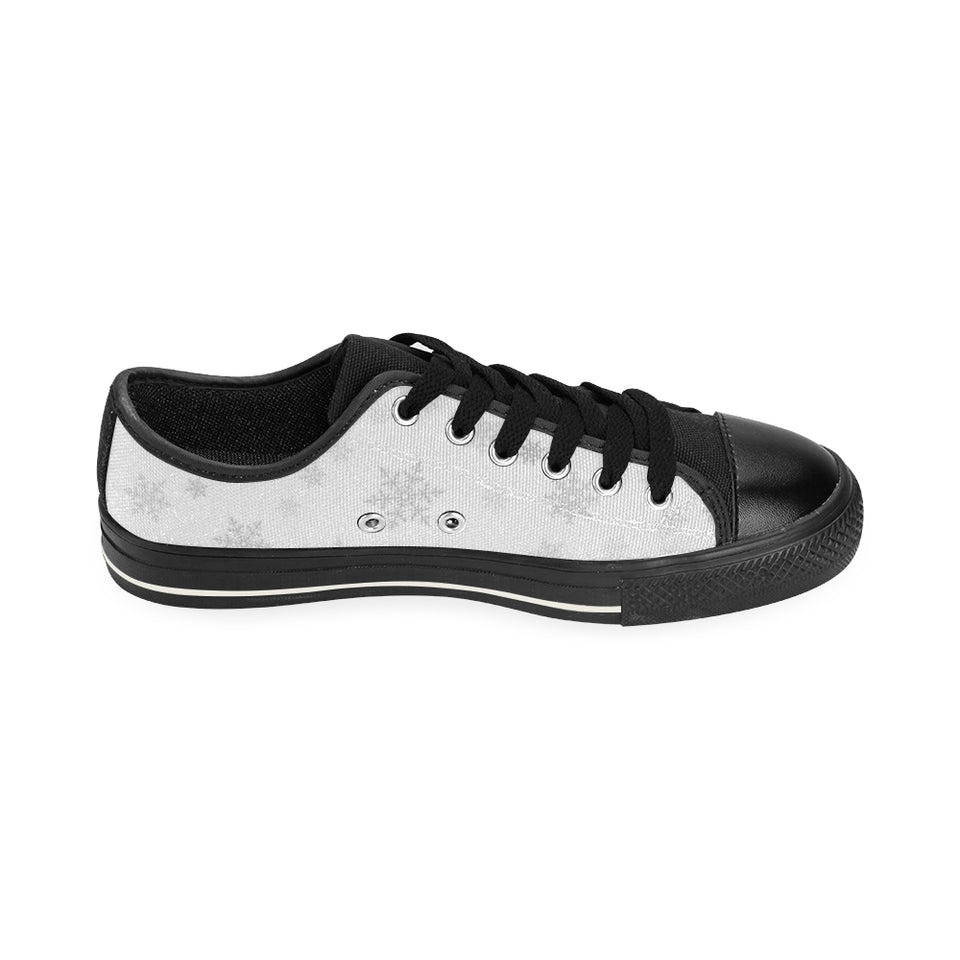 Snowflake pattern white background Men's Low Top Canvas Shoes Black