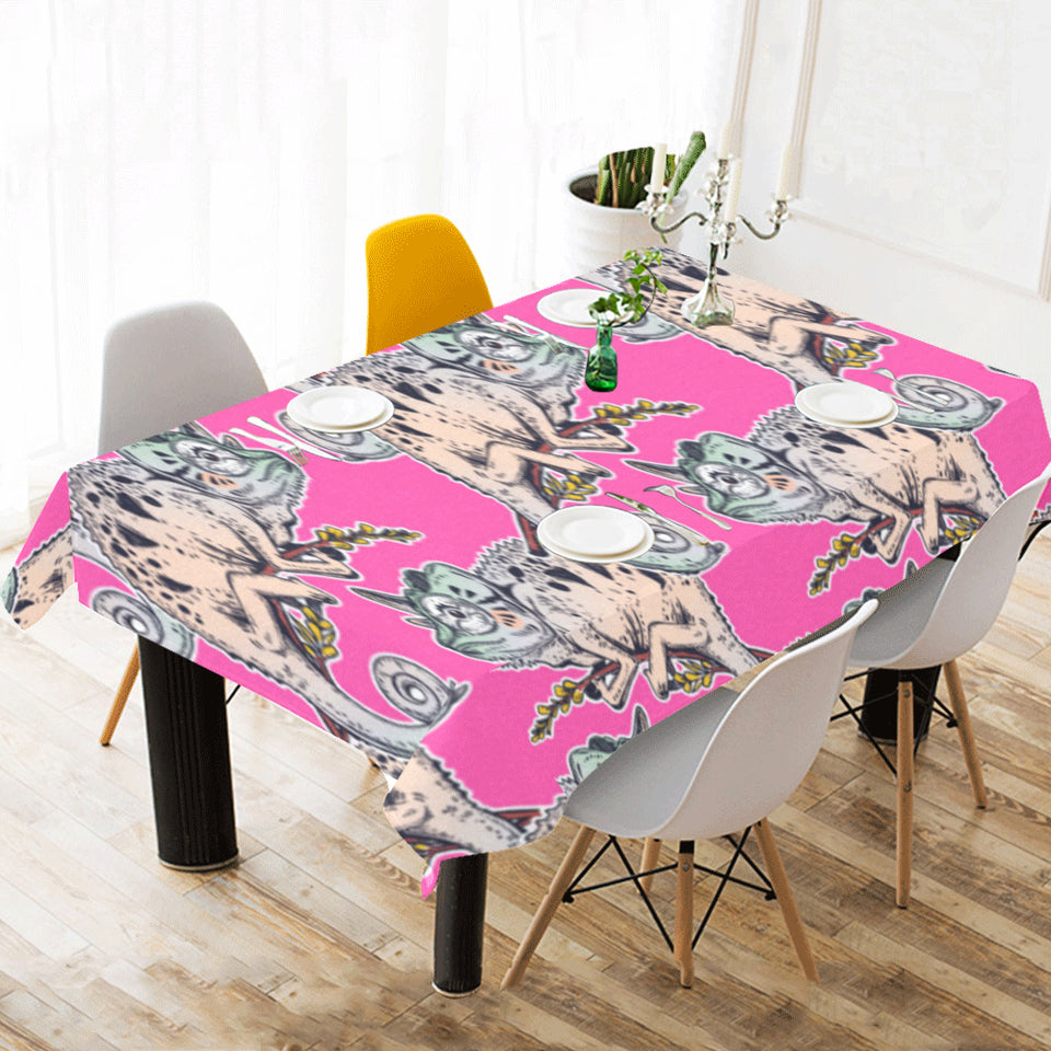 Chameleon lizard pattern pink background Tablecloth