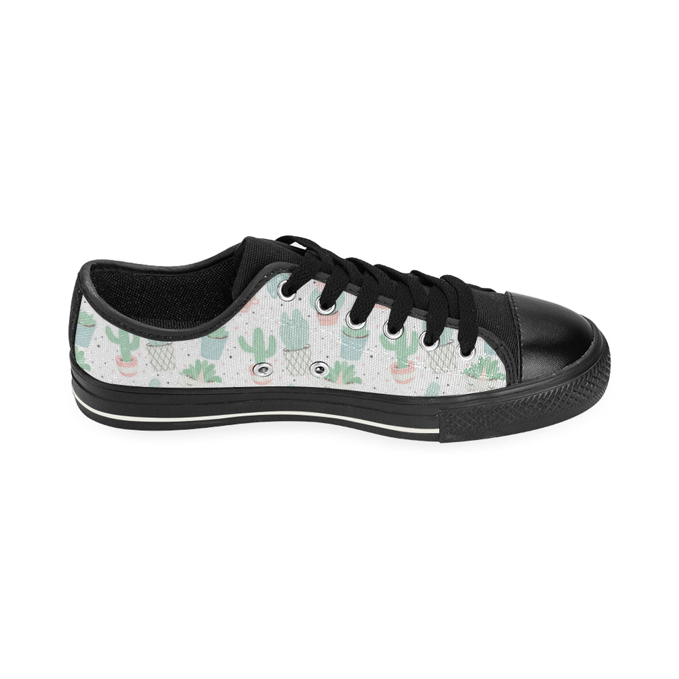 Pastel color cactus pattern Men's Low Top Canvas Shoes Black