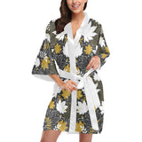 Beautiful gold autumn maple leaf pattern Women's Short Kimono Robe