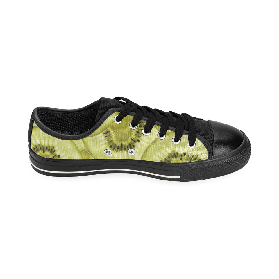 Sliced kiwi pattern Men's Low Top Canvas Shoes Black