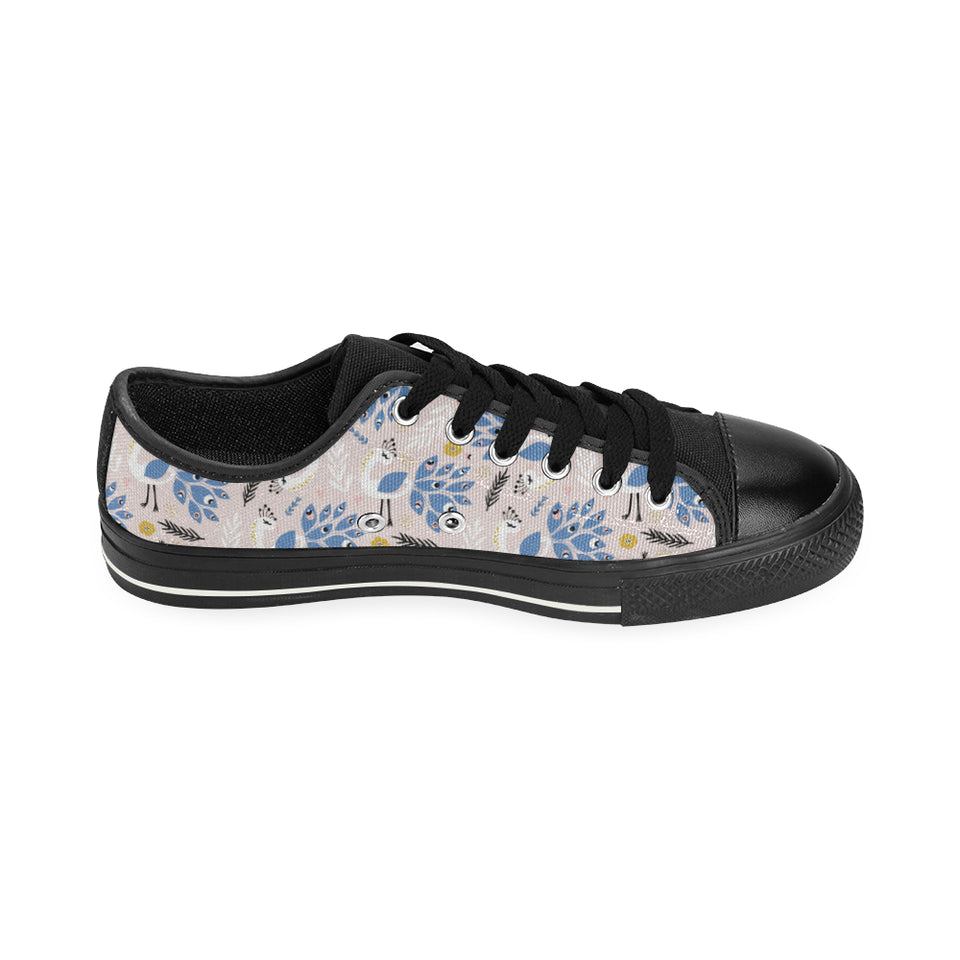 Cute peacock pattern Men's Low Top Canvas Shoes Black
