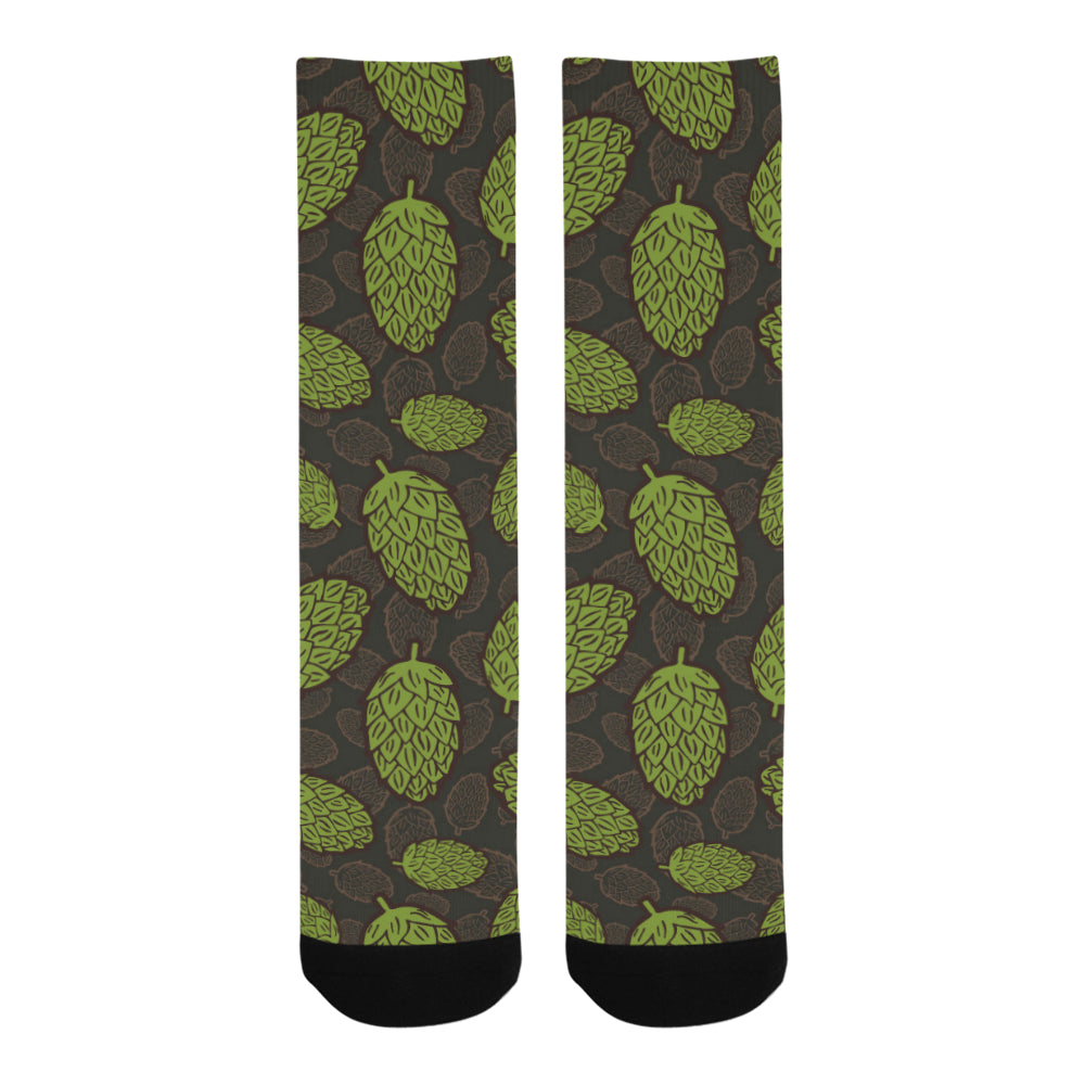 Hop pattern black background Crew Socks