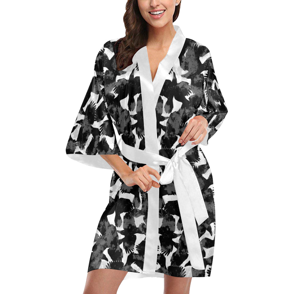 Crow illustration pattern Women's Short Kimono Robe