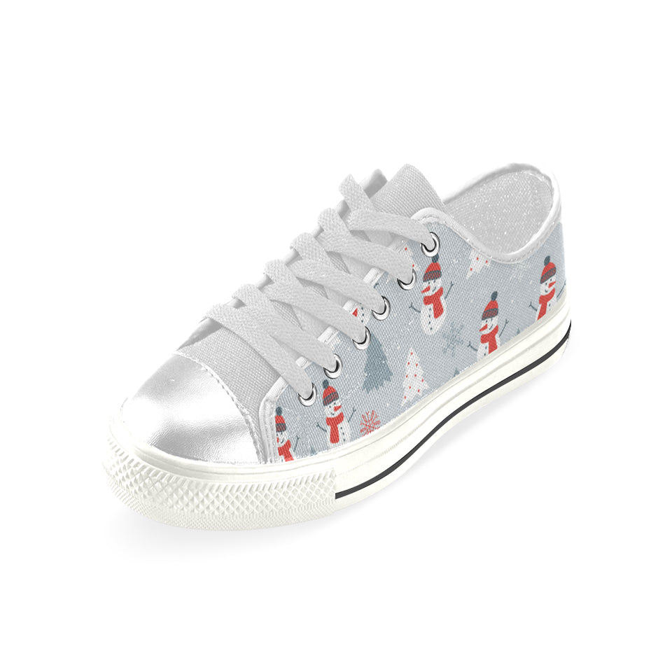 Snowman christmas  tree snow gray background Women's Low Top Canvas Shoes White