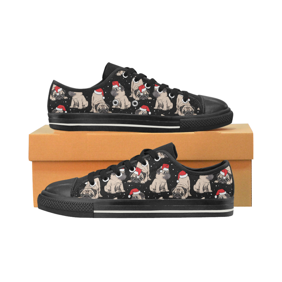 Christmas Pugs Santa_s red cap pattern Men's Low Top Canvas Shoes Black