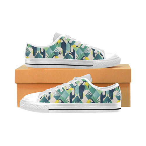 Toucan tropical leaves design pattern Men's Low Top Shoes White