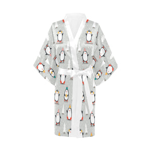 Cute Penguin christmas pattern Women's Short Kimono Robe
