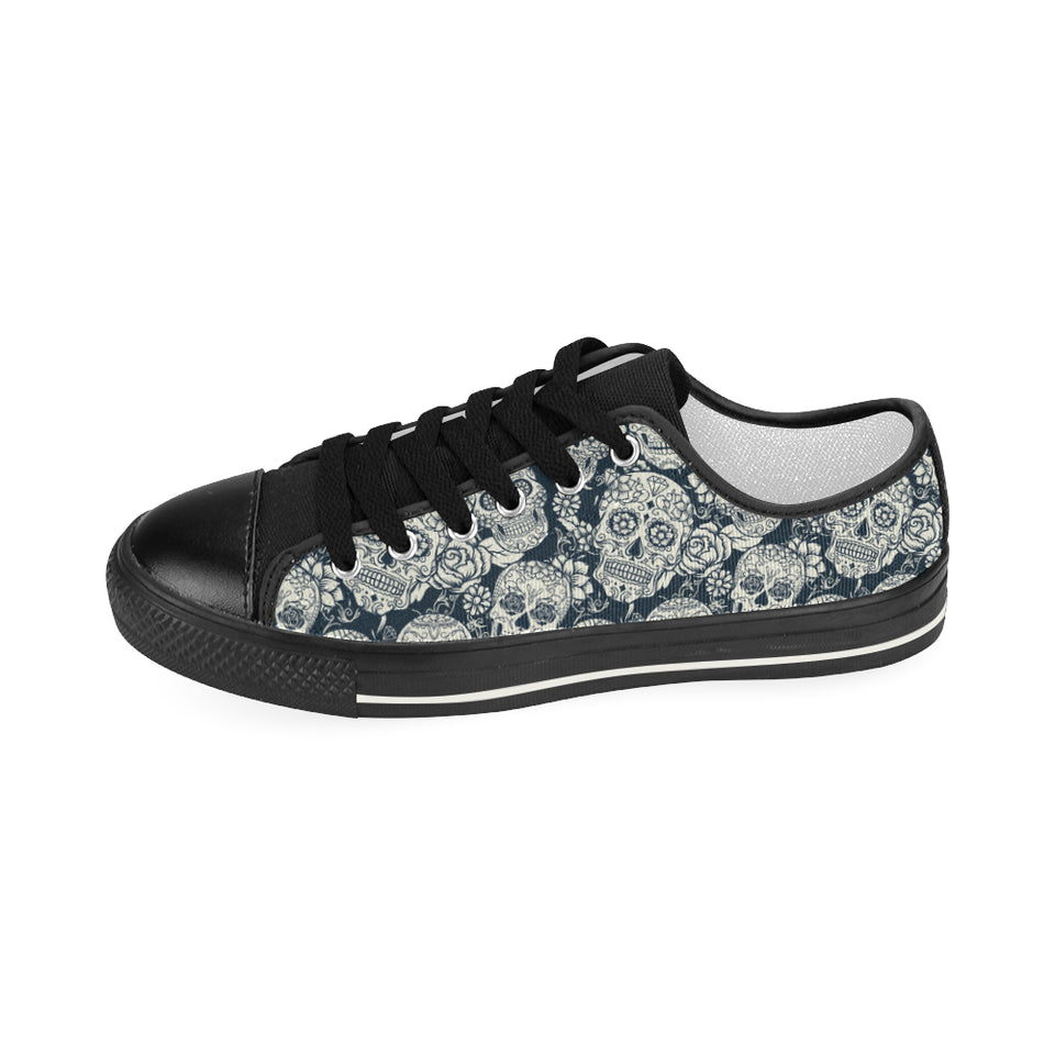 Sugar skull black white pattern Women's Low Top Canvas Shoes Black