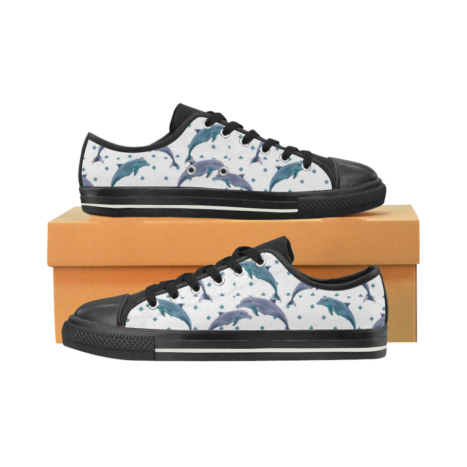 Dolphins pattern dotted background Men's Low Top Canvas Shoes Black