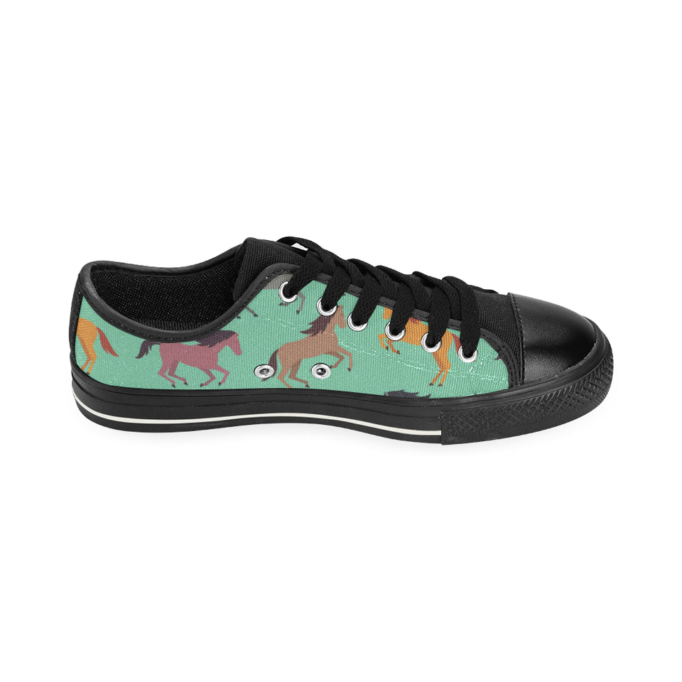 Colorful horses pattern Men's Low Top Canvas Shoes Black