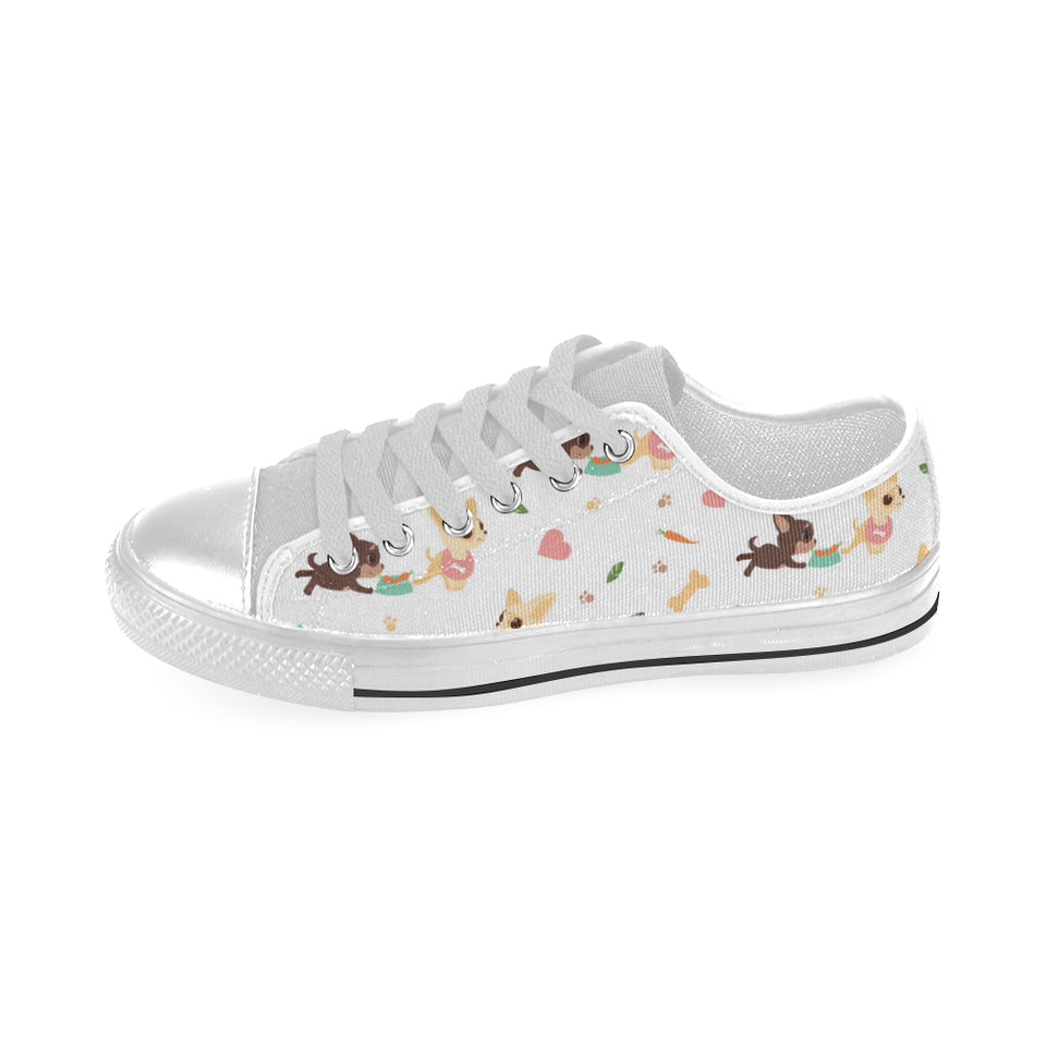 Cute Chihuahua puppie pattern Men's Low Top Shoes White